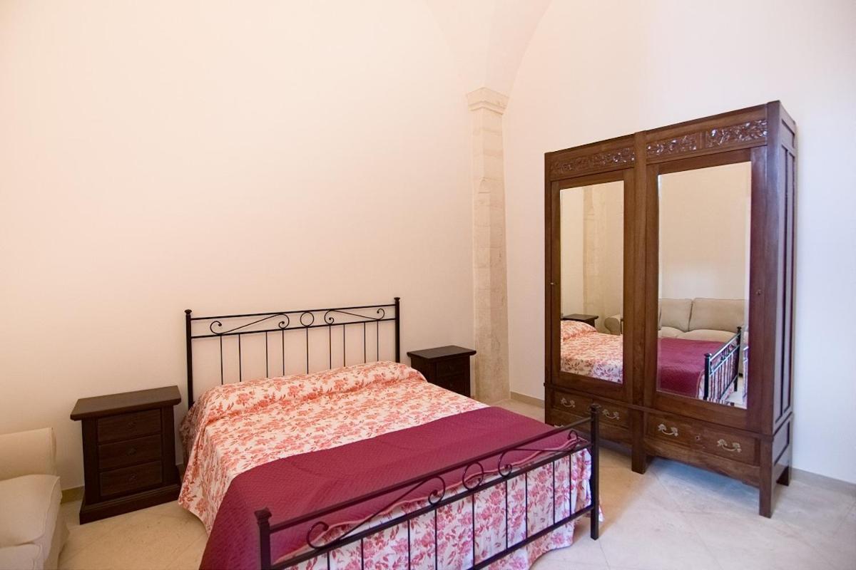 Appartamento Palazzo Ancona Martina Franca Exterior foto